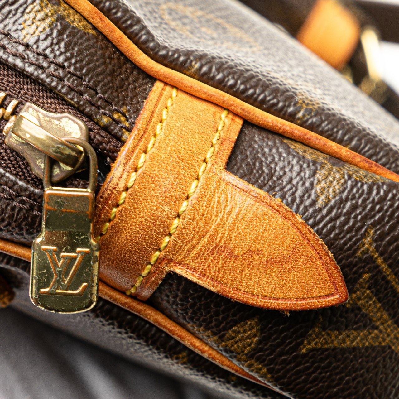 Louis Vuitton Monogram Pochette Marly Bandouliere Bruin