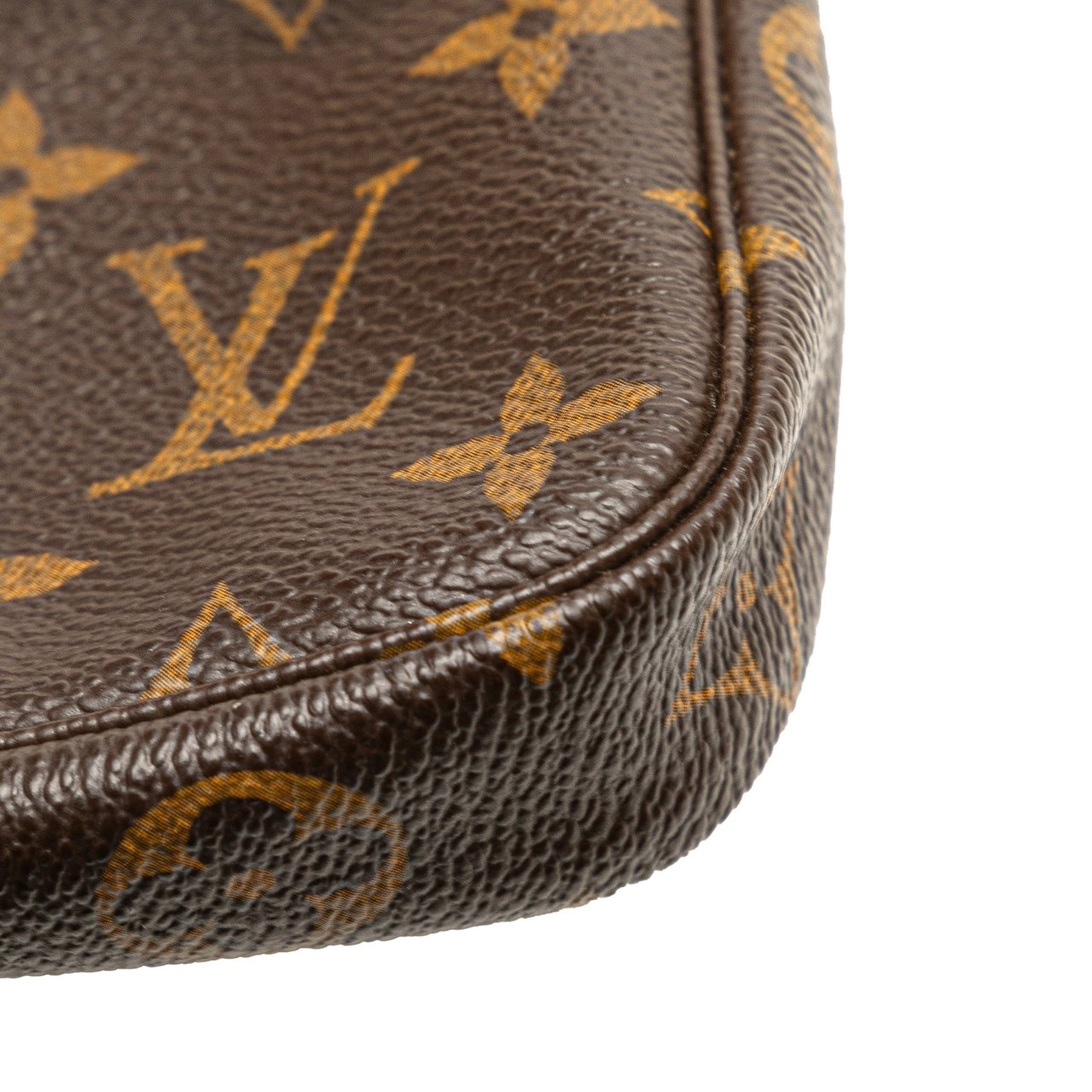 Louis Vuitton Monogram Mini Pochette Accessoires Bruin