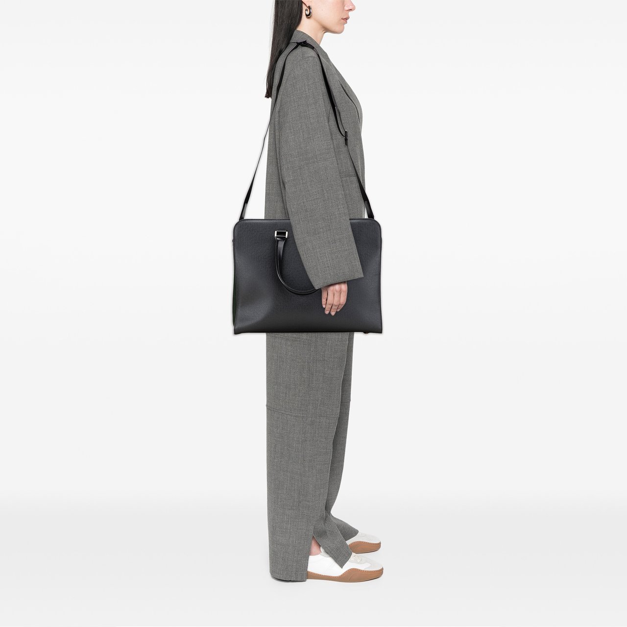Louis Vuitton Taiga Nevski Zwart