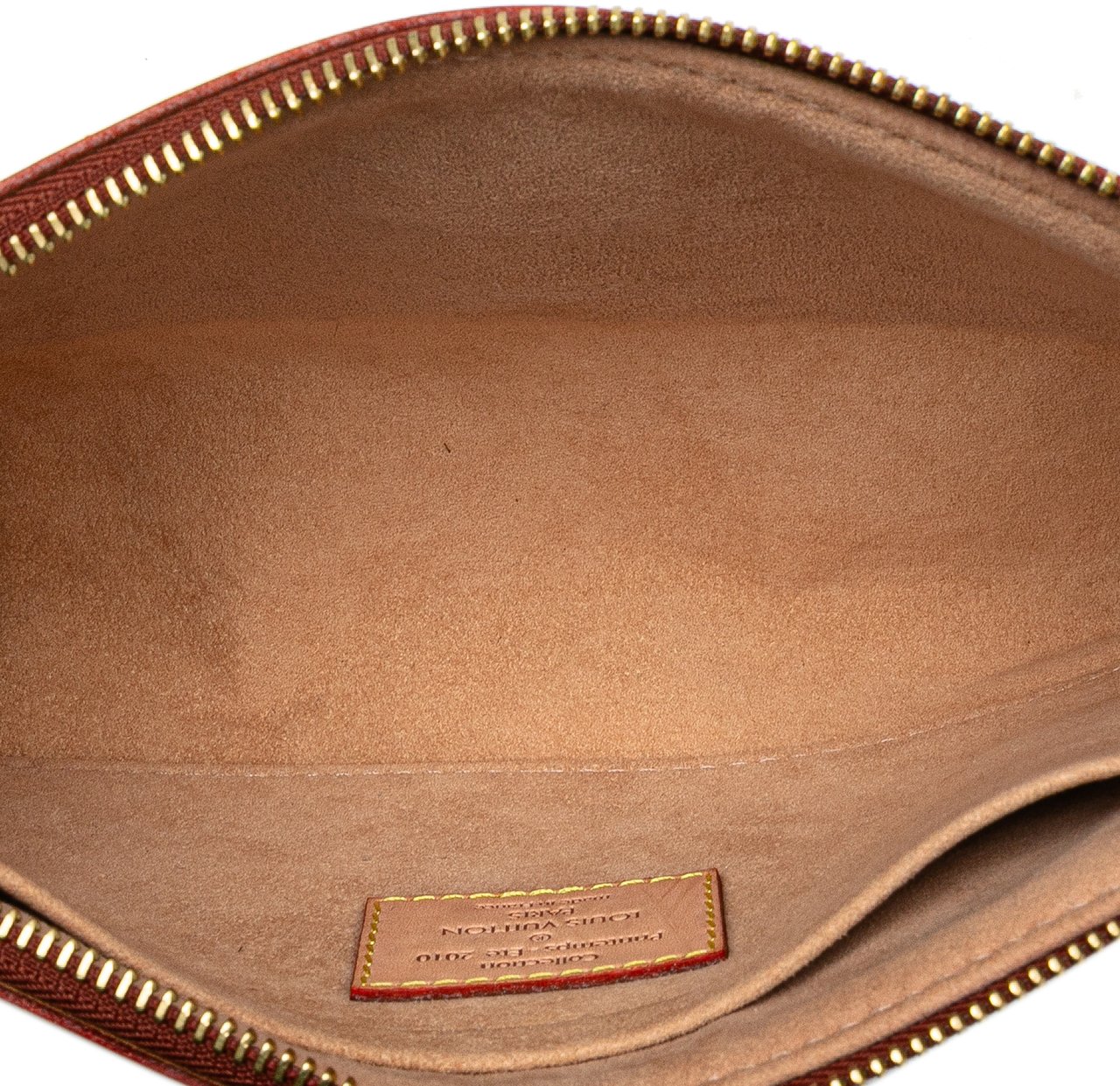 Louis Vuitton Monogram Eden Zoe Pochette Bruin