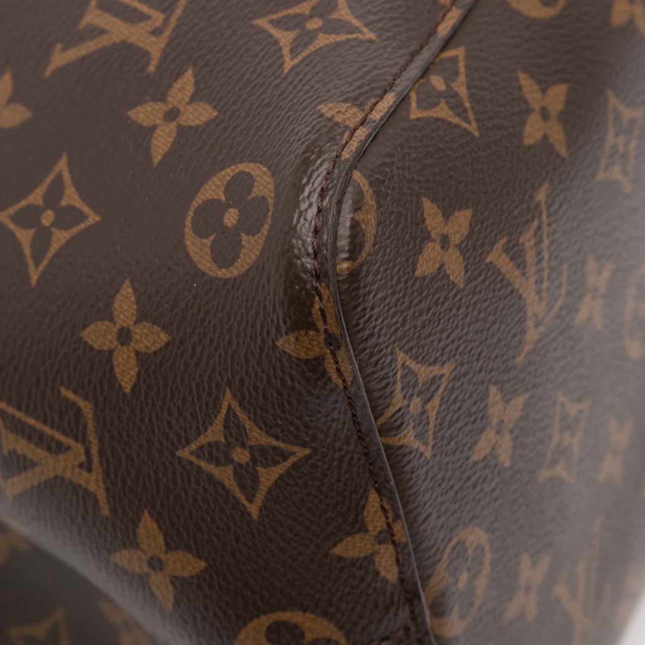 Louis Vuitton Monogram Neonoe MM Bruin