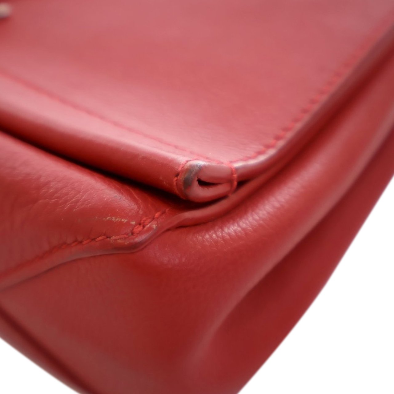 Louis Vuitton Leather Lockme II BB Rood