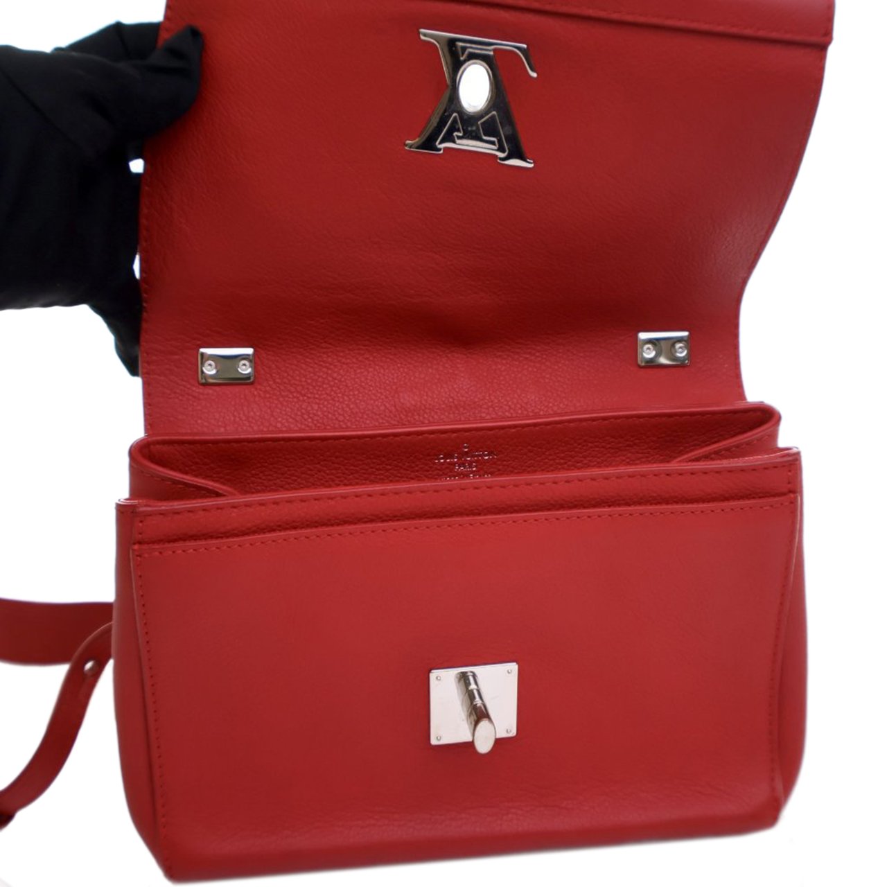 Louis Vuitton Leather Lockme II BB Rood