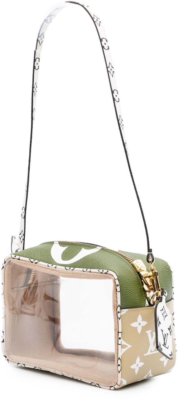 Louis Vuitton Monogram Giant Jungle Beach Pouch Groen