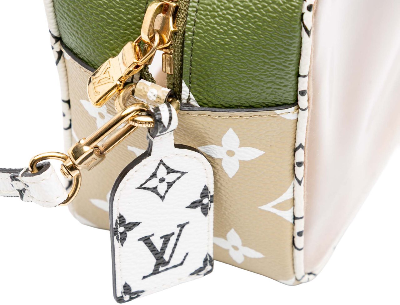 Louis Vuitton Monogram Giant Jungle Beach Pouch Groen