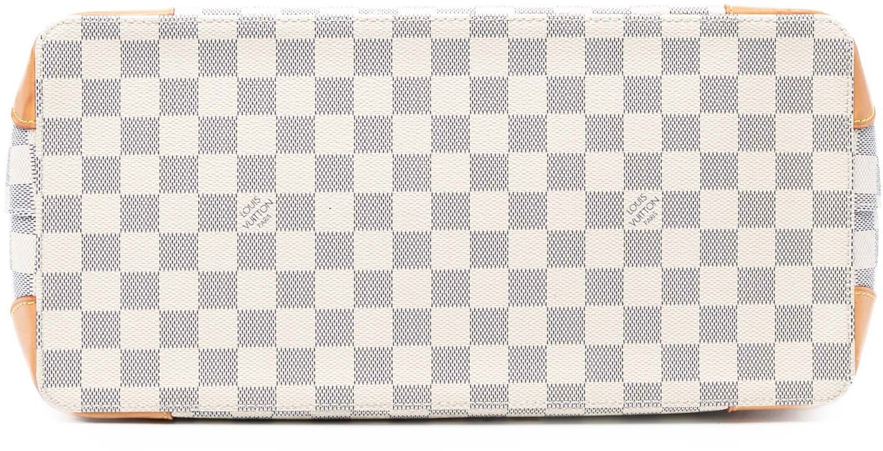 Louis Vuitton Damier Azur Hampstead MM Wit