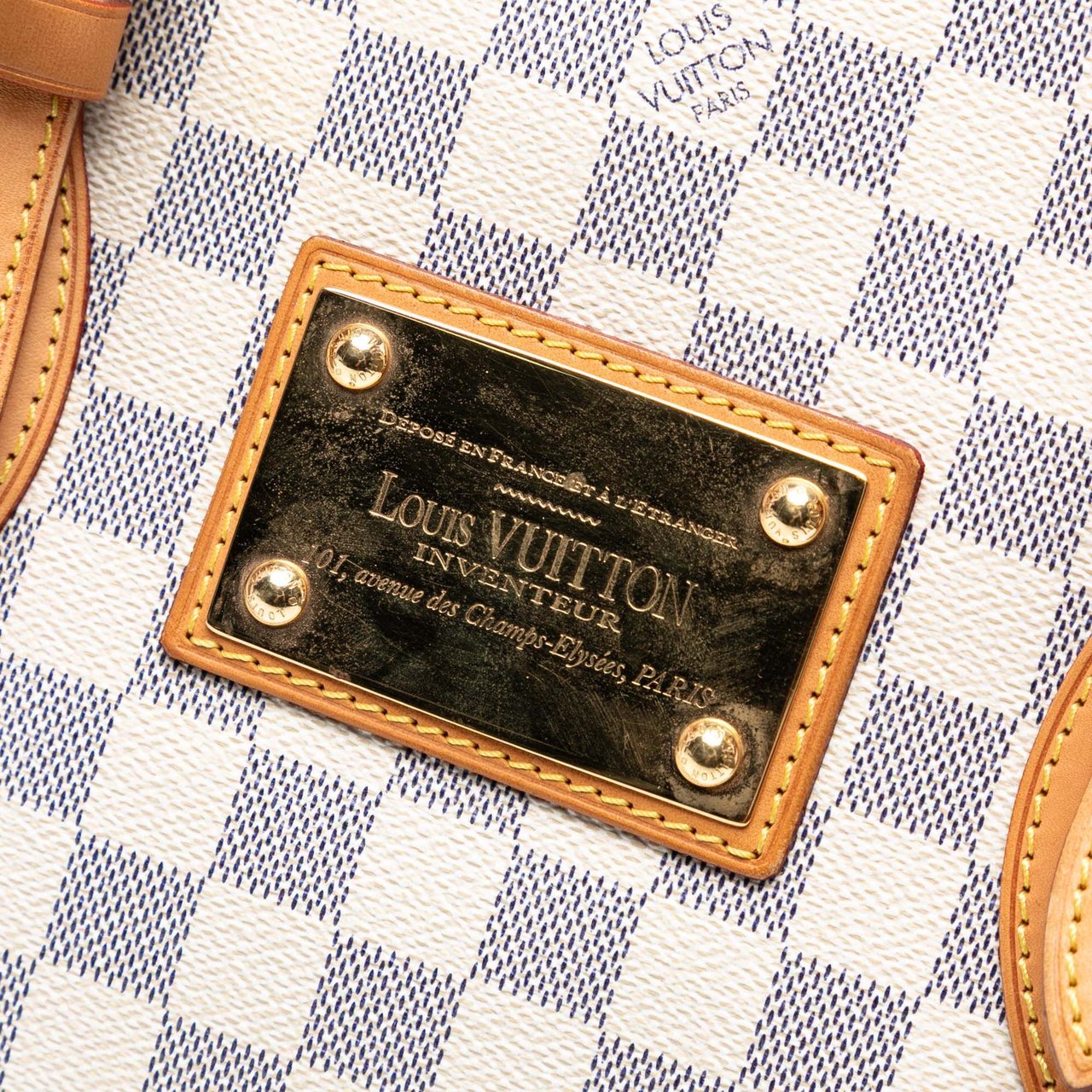 Louis Vuitton Damier Azur Hampstead MM Wit
