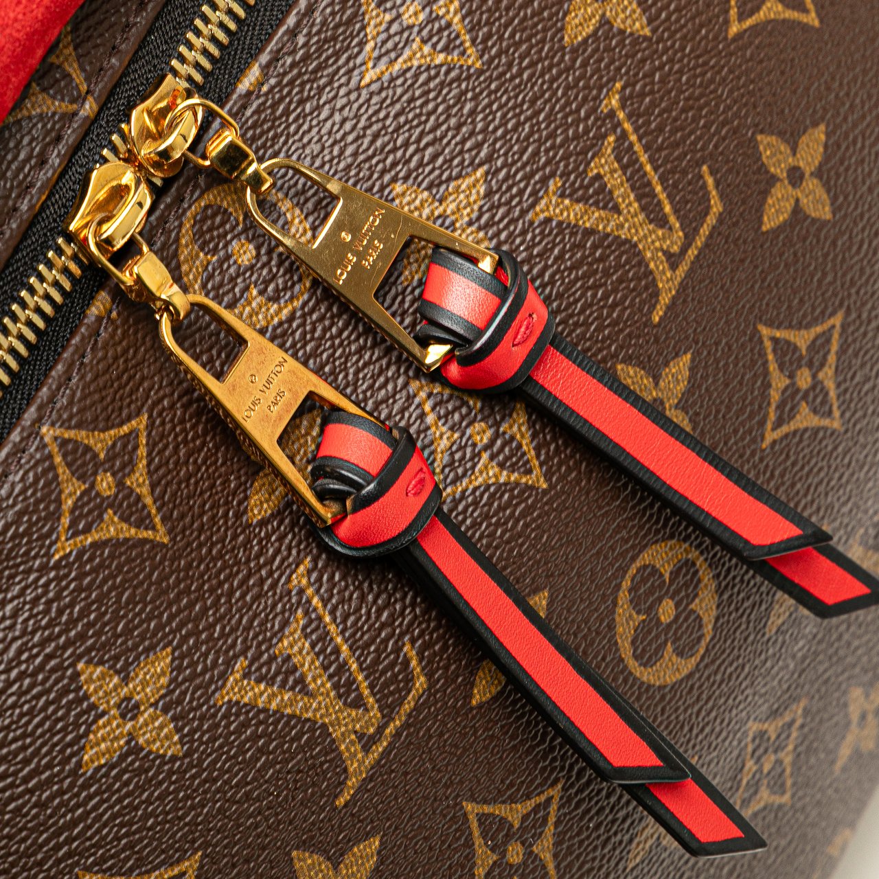 Louis Vuitton Monogram Tuileries Besace Bruin