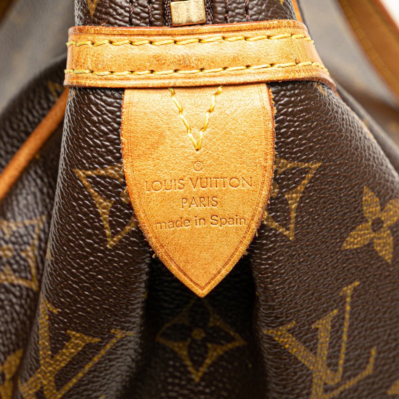Louis Vuitton Monogram Montorgueil PM Bruin