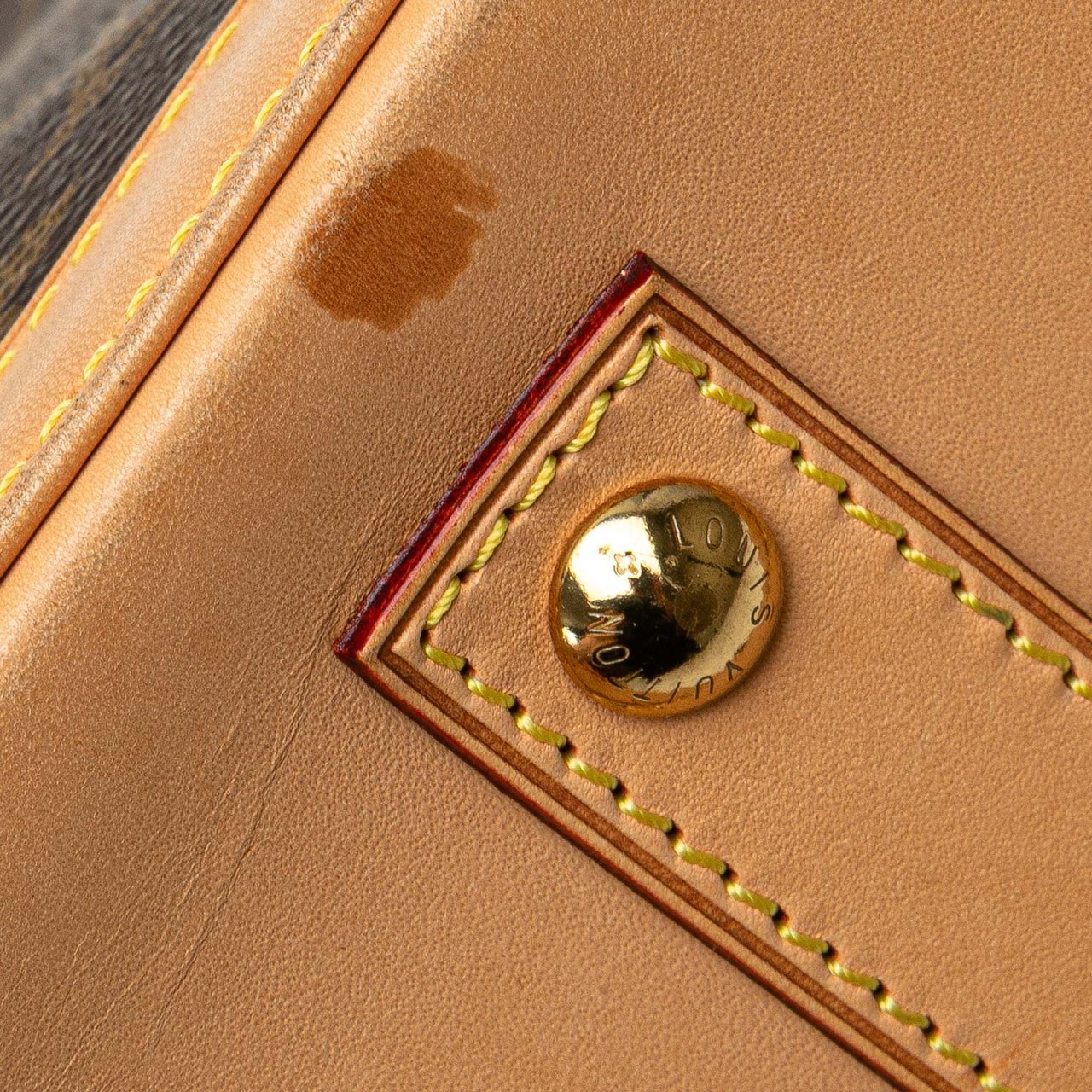 Louis Vuitton Monogram Alma BB Bruin