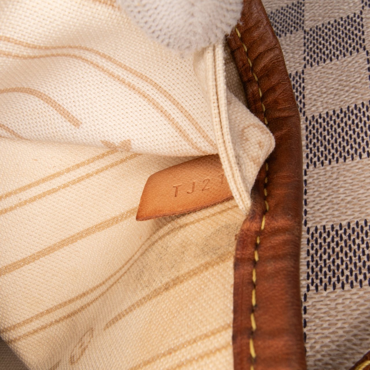 Louis Vuitton Damier Azur Neverfull GM Wit