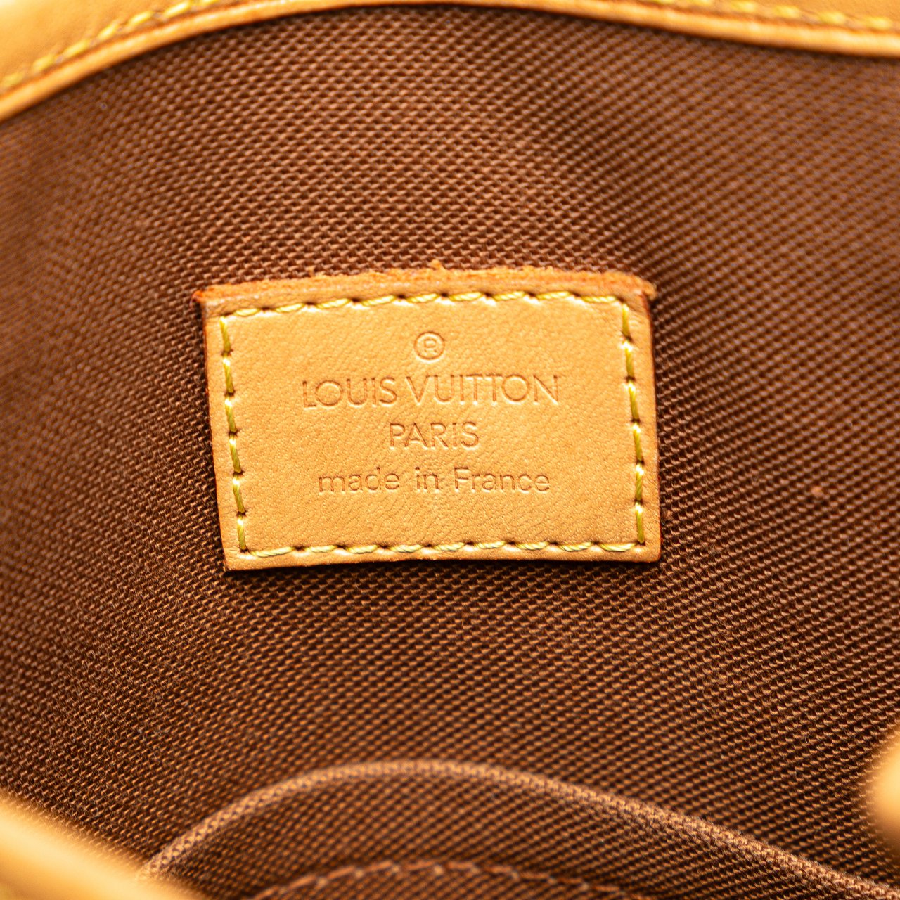 Louis Vuitton Monogram Batignolles Vertical PM Bruin