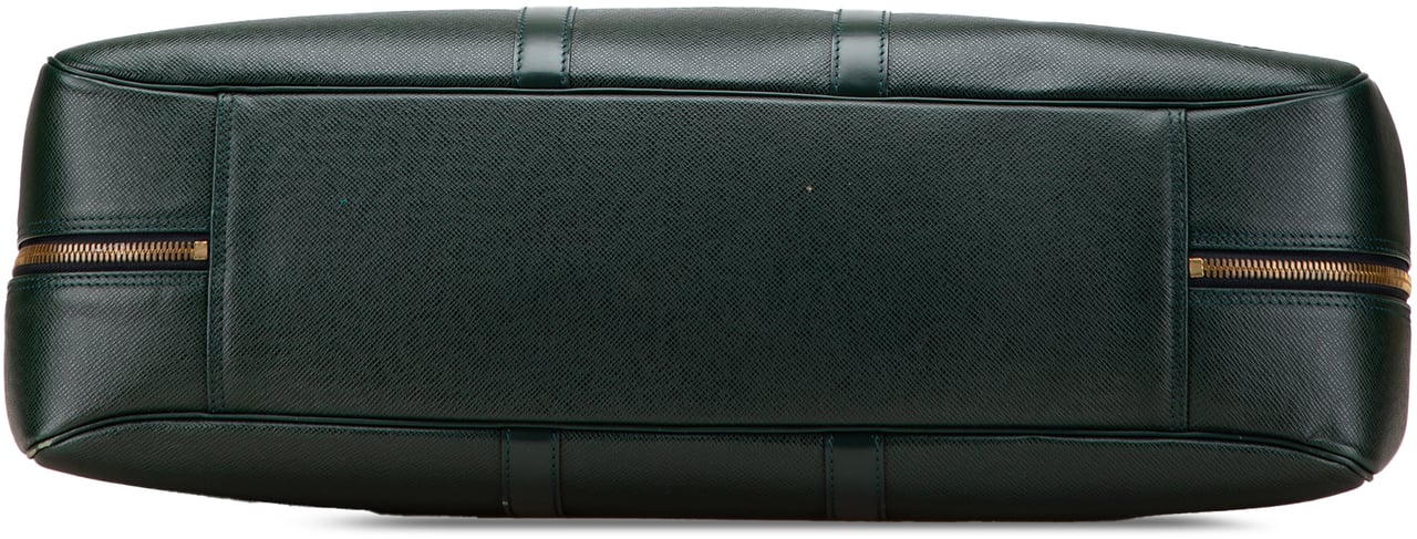 Louis Vuitton Taiga Helanga 1 Poche Groen