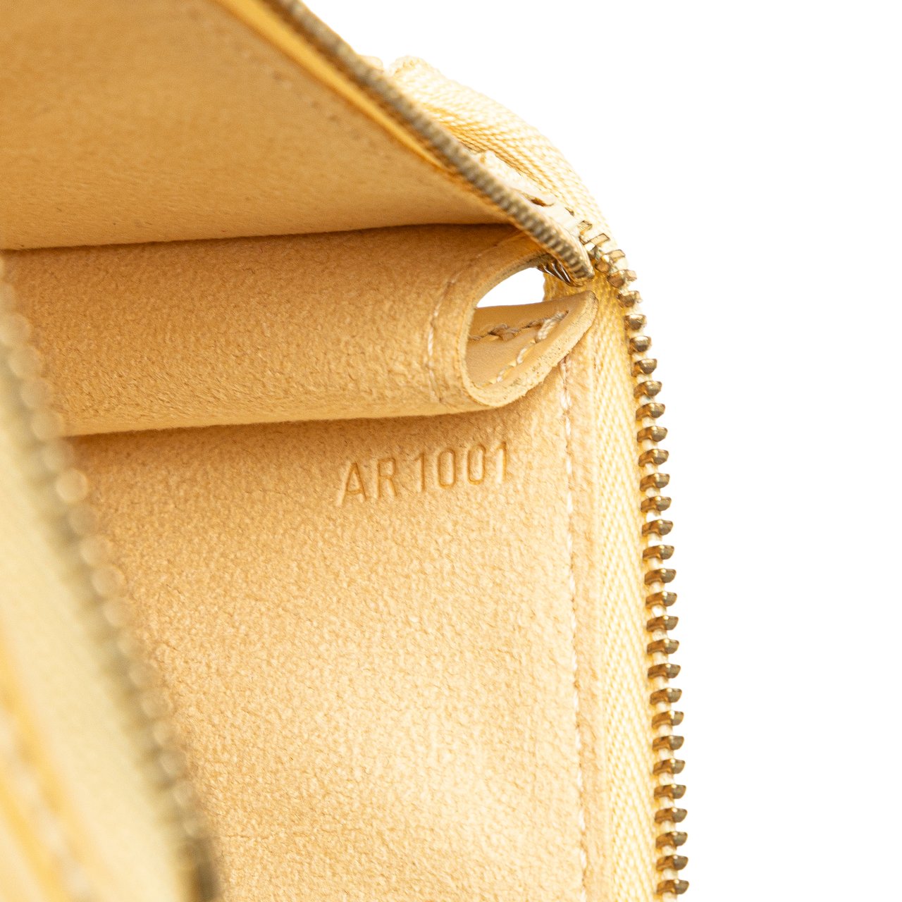 Louis Vuitton Epi Pochette Accessoires Geel