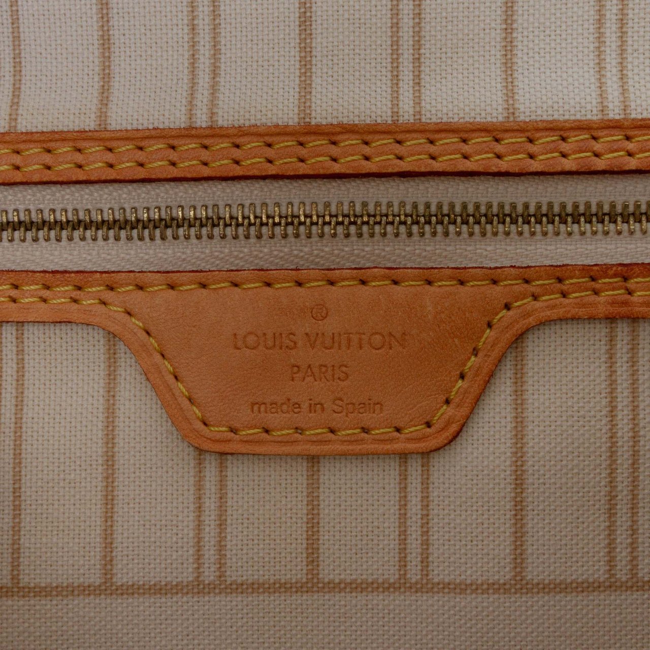 Louis Vuitton Damier Azur Neverfull MM Wit