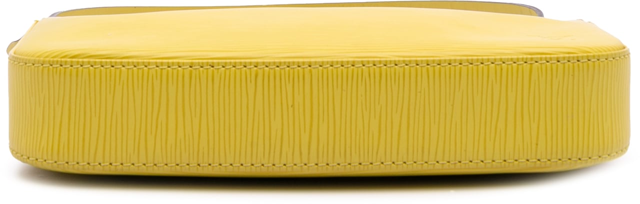 Louis Vuitton Epi Pochette Accessoires Geel