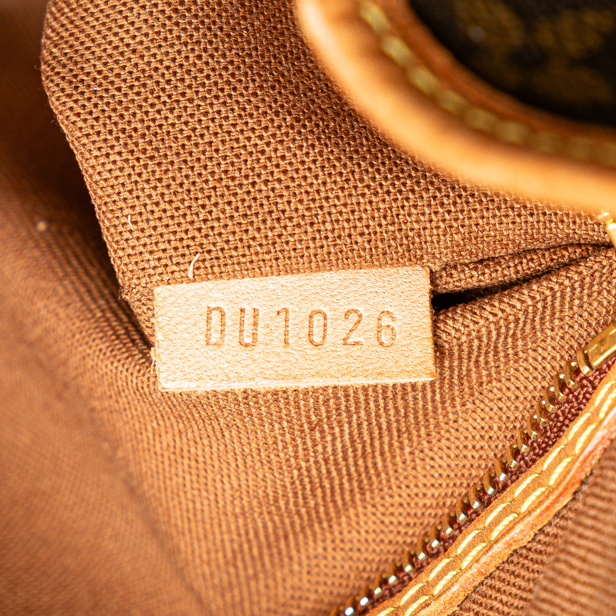 Louis Vuitton Monogram Batignolles Horizontal Bruin