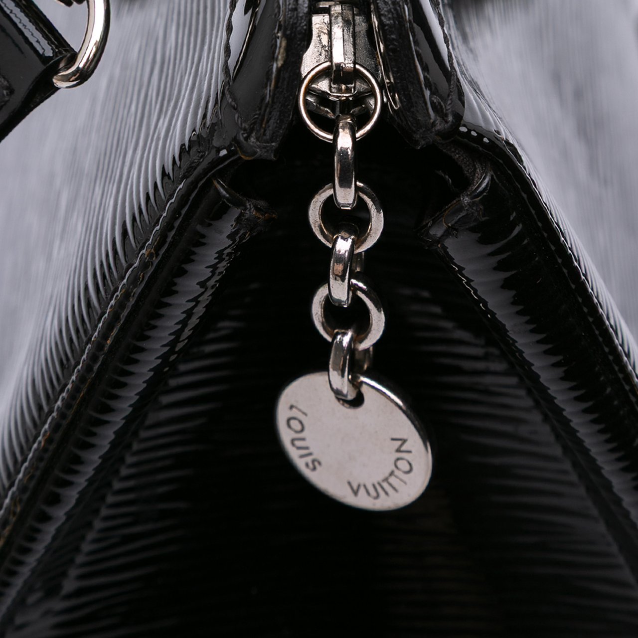Louis Vuitton Electric Epi Brea MM Zwart