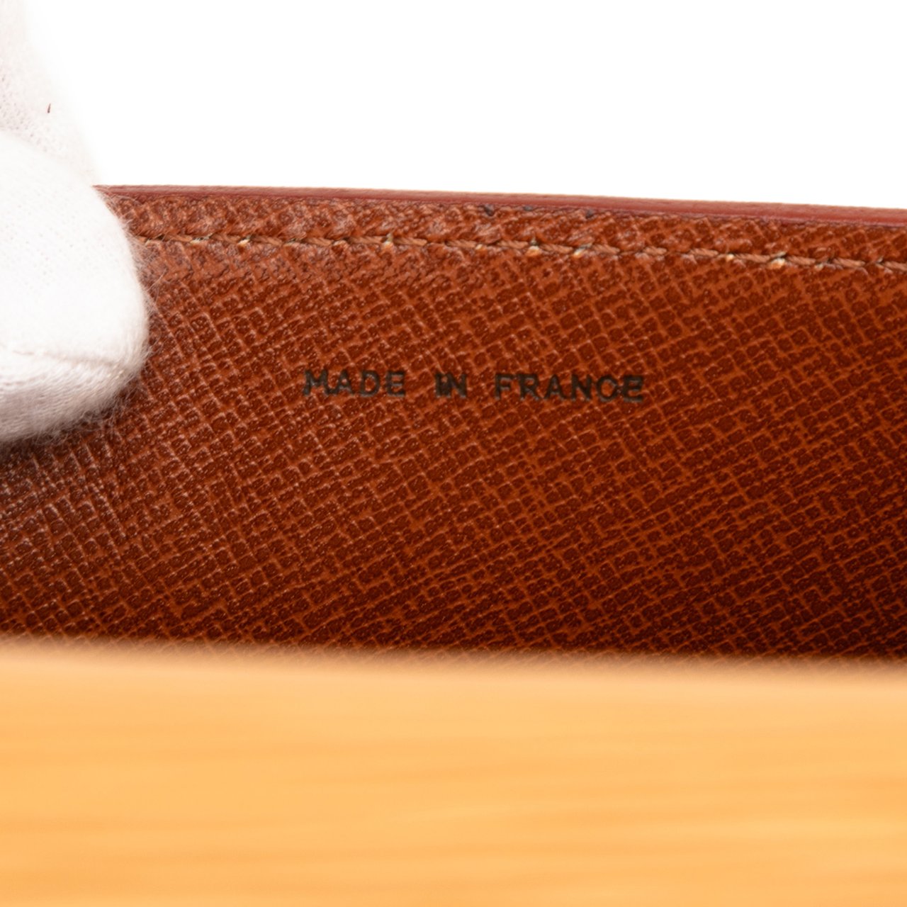 Louis Vuitton Epi Saint Cloud GM Geel