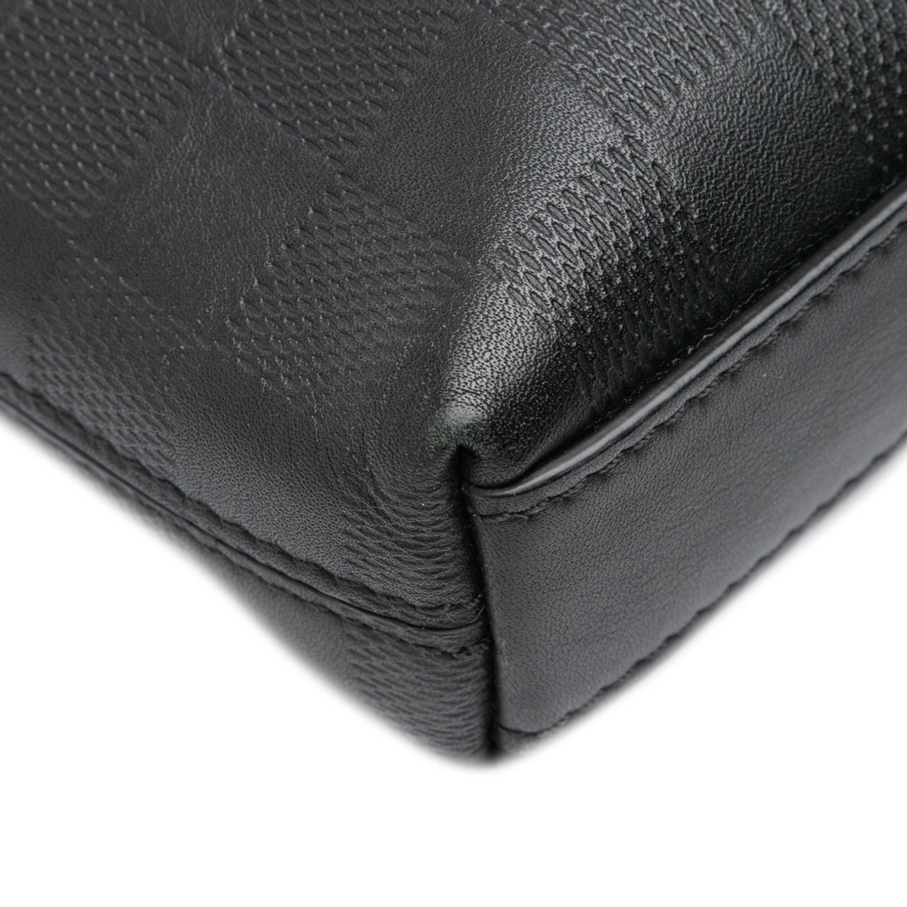 Louis Vuitton Damier Infini District Pochette Zwart