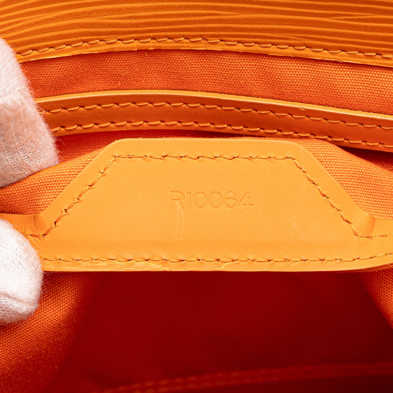 Louis Vuitton Epi Sac Plat PM Oranje