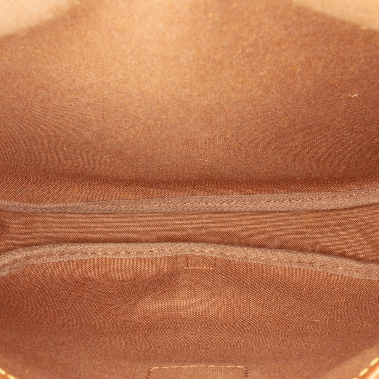 Louis Vuitton Monogram Saumur 30 Bruin