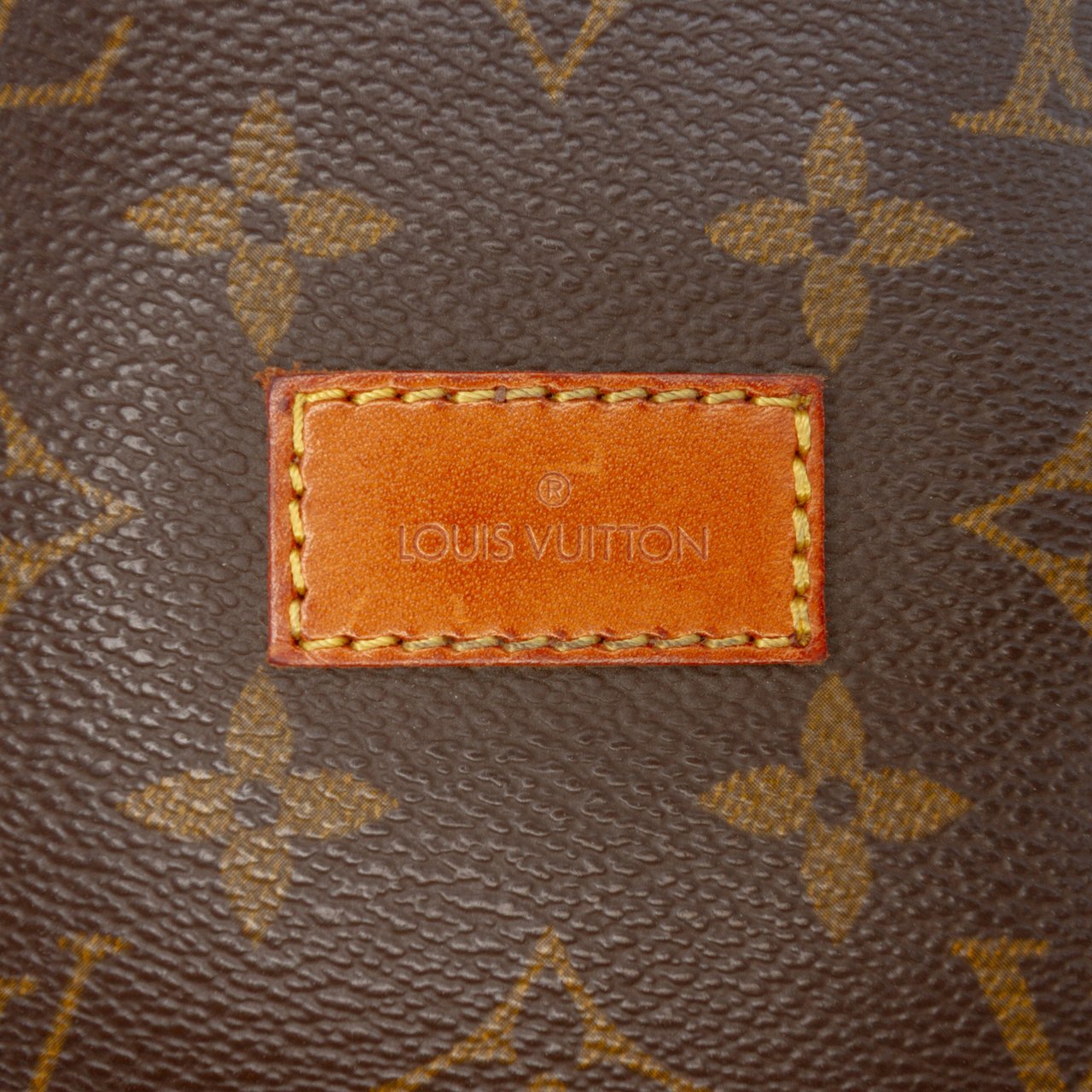 Louis Vuitton Monogram Saumur 30 Bruin