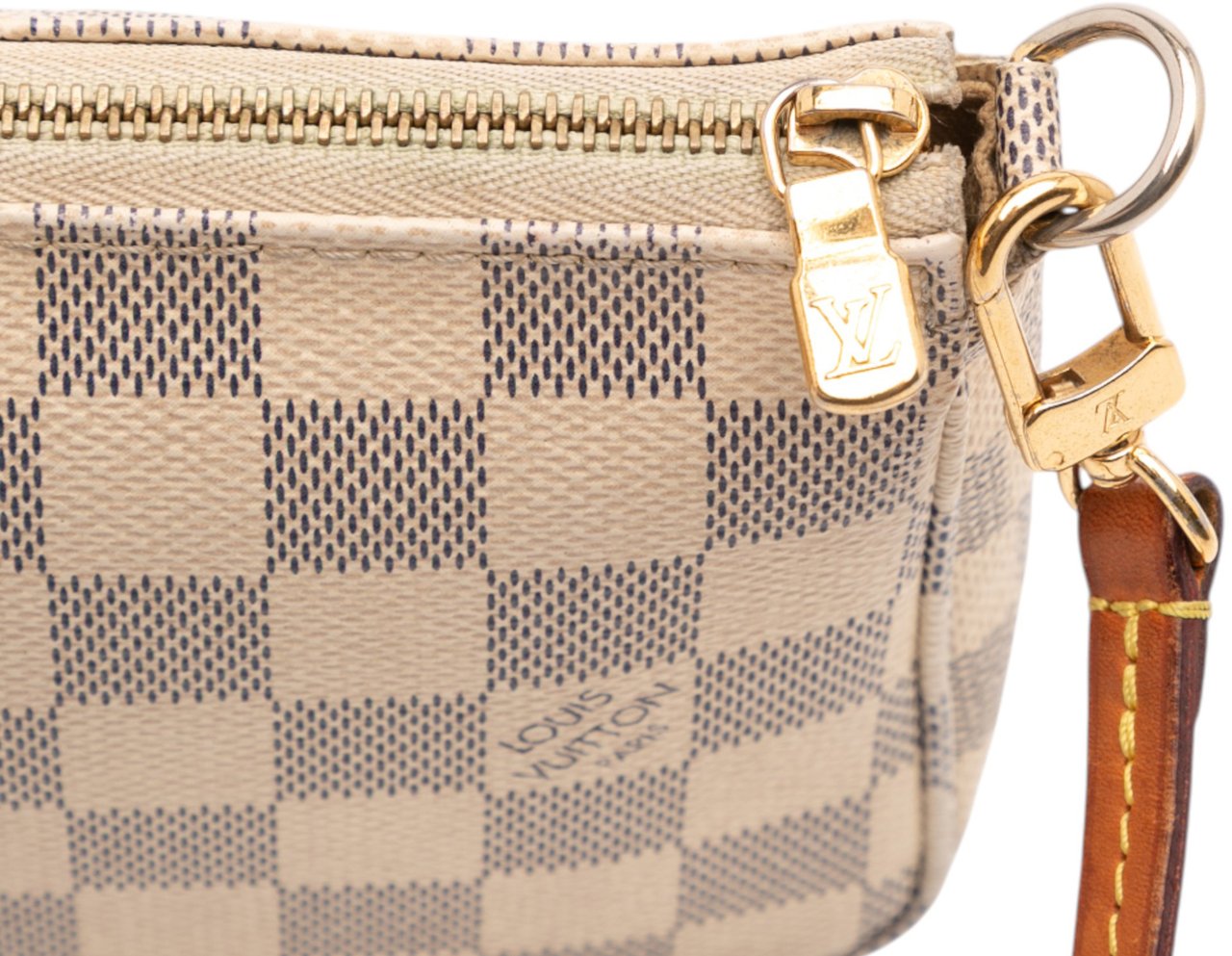 Louis Vuitton Damier Azur Pochette Accessoires Wit