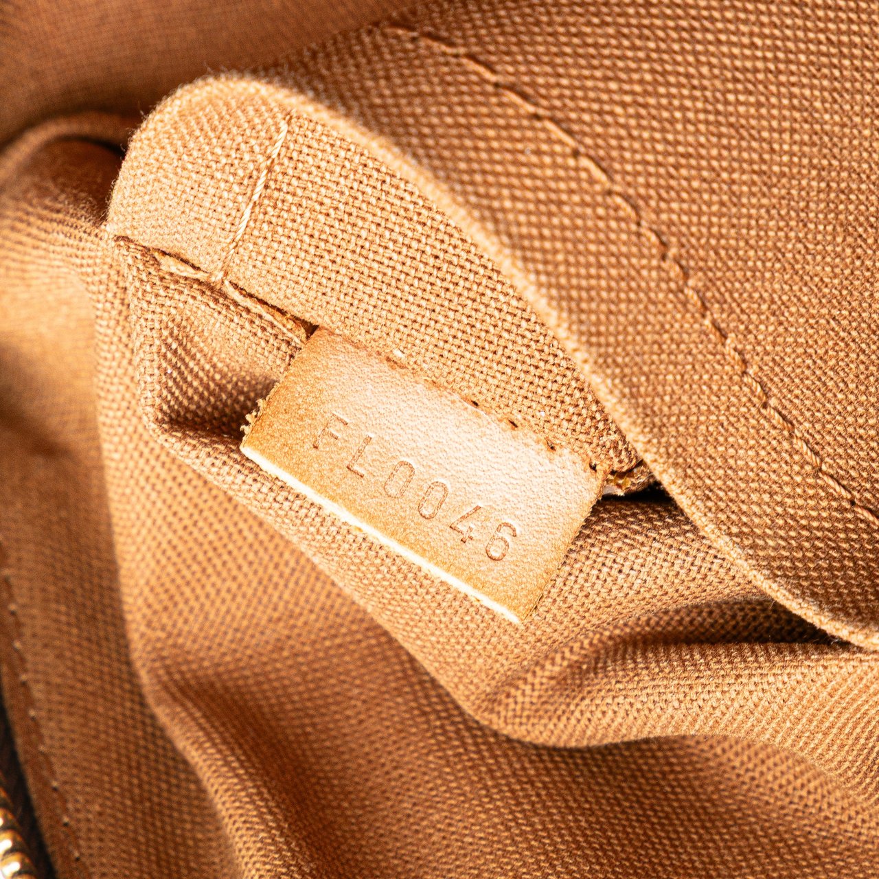 Louis Vuitton Monogram Lockit PM Bruin