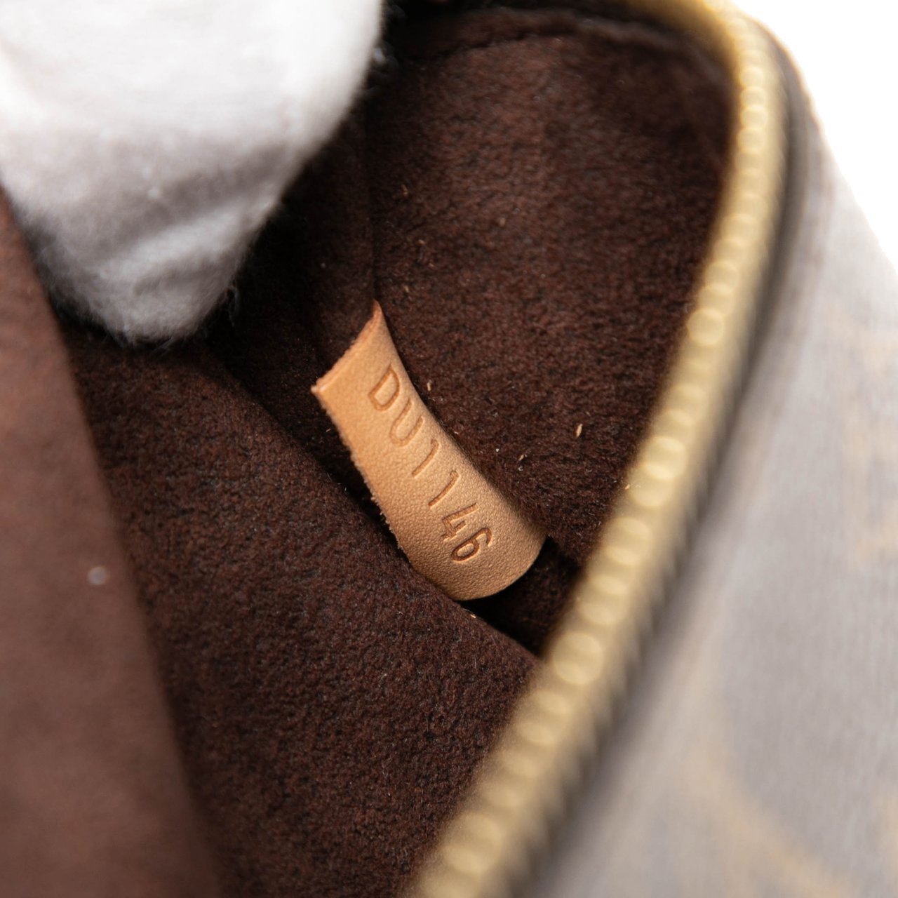 Louis Vuitton Monogram Pochette Metis Bruin