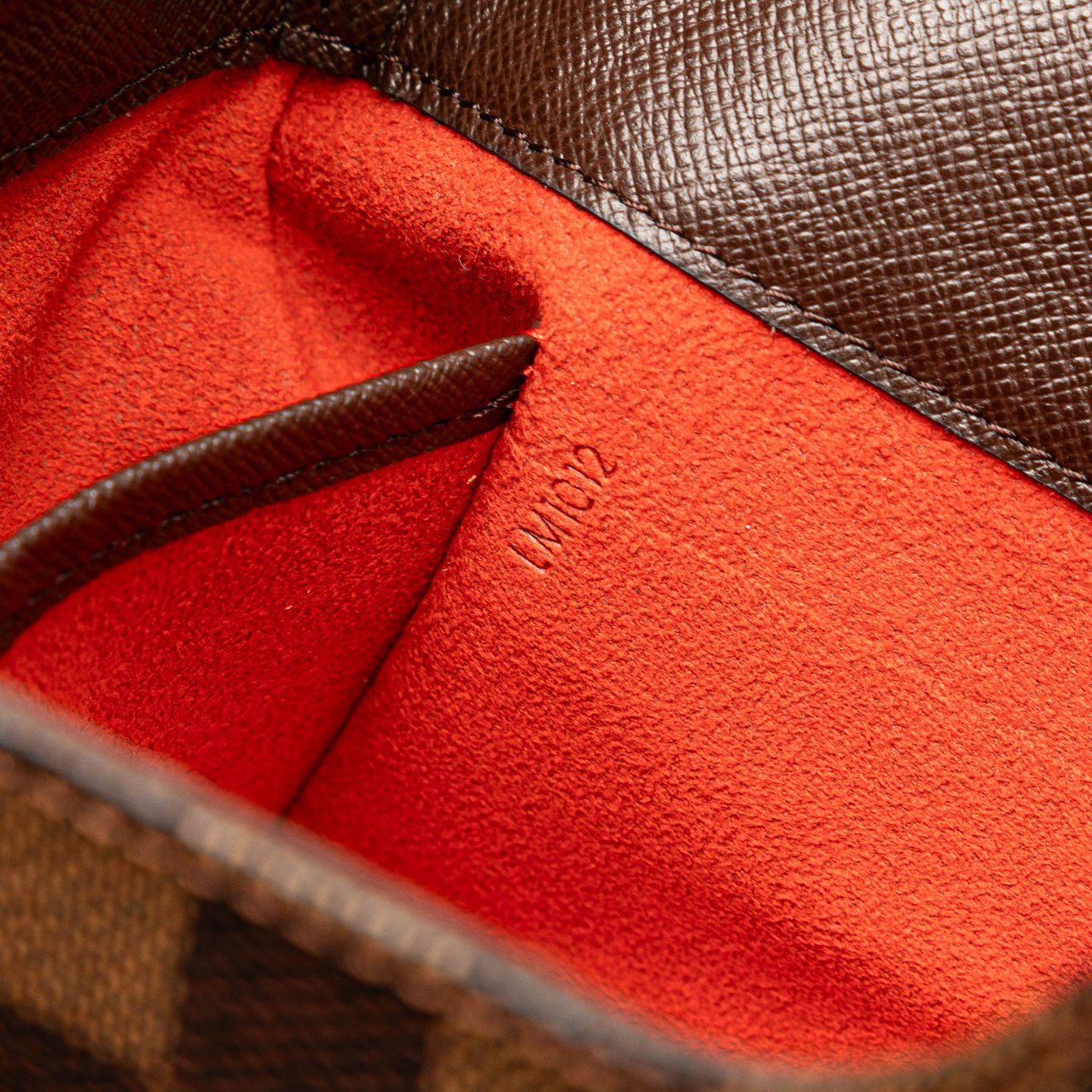 Louis Vuitton Damier Ebene Musette Tango Short Strap Bruin