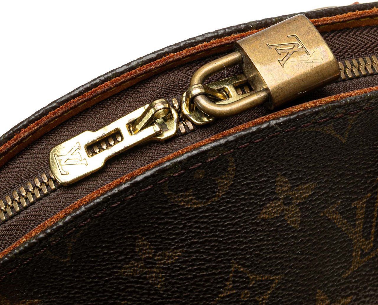 Louis Vuitton Monogram Ellipse PM Bruin