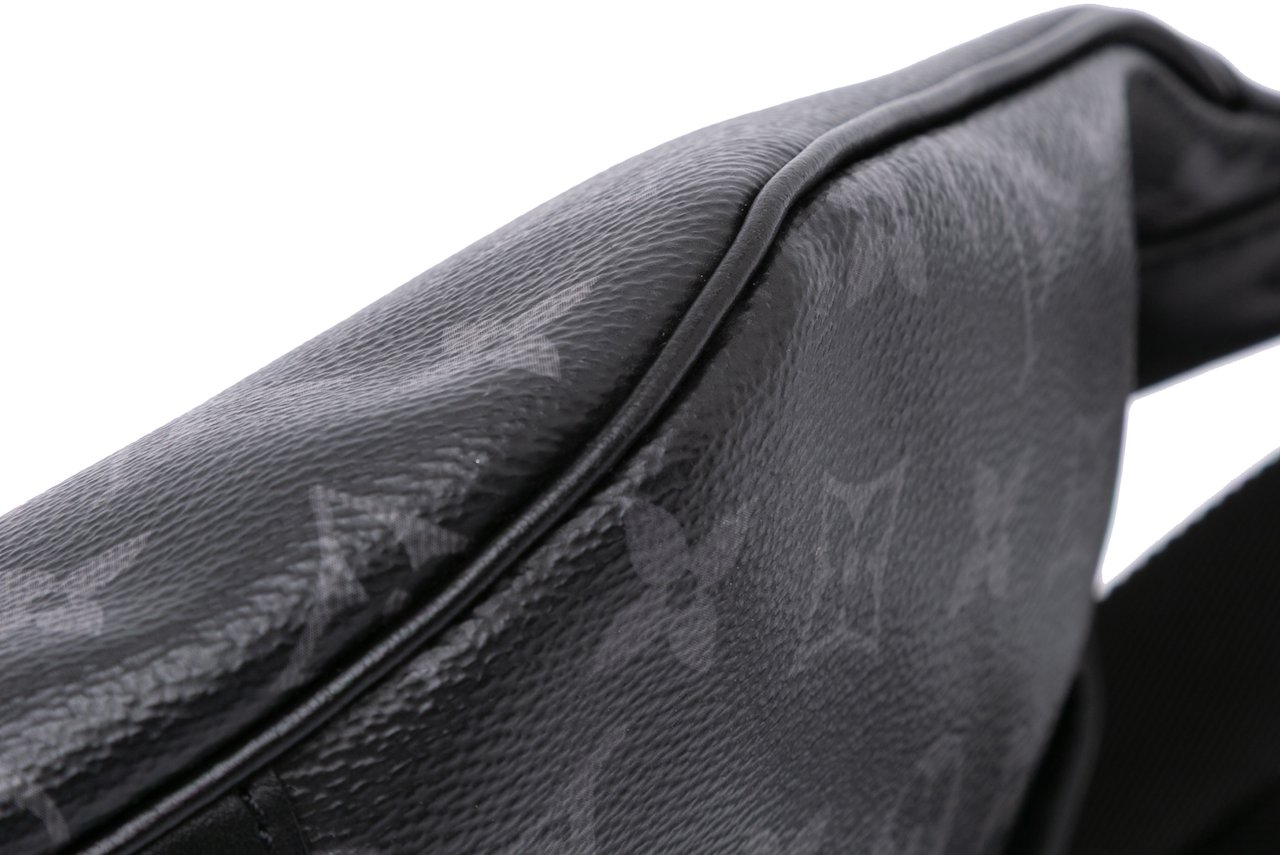 Louis Vuitton Monogram Eclipse Discovery Bumbag PM Zwart