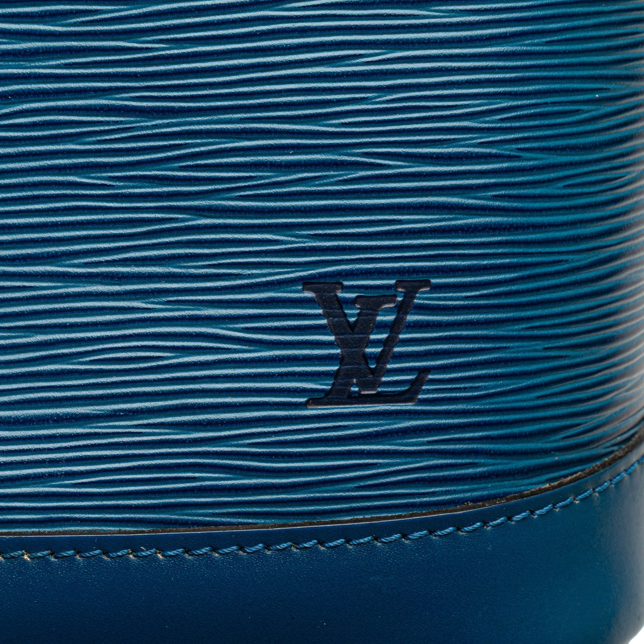 Louis Vuitton Epi Alma PM Blauw