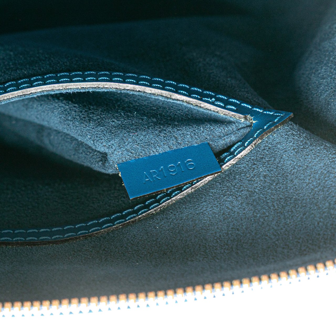 Louis Vuitton Epi Alma PM Blauw