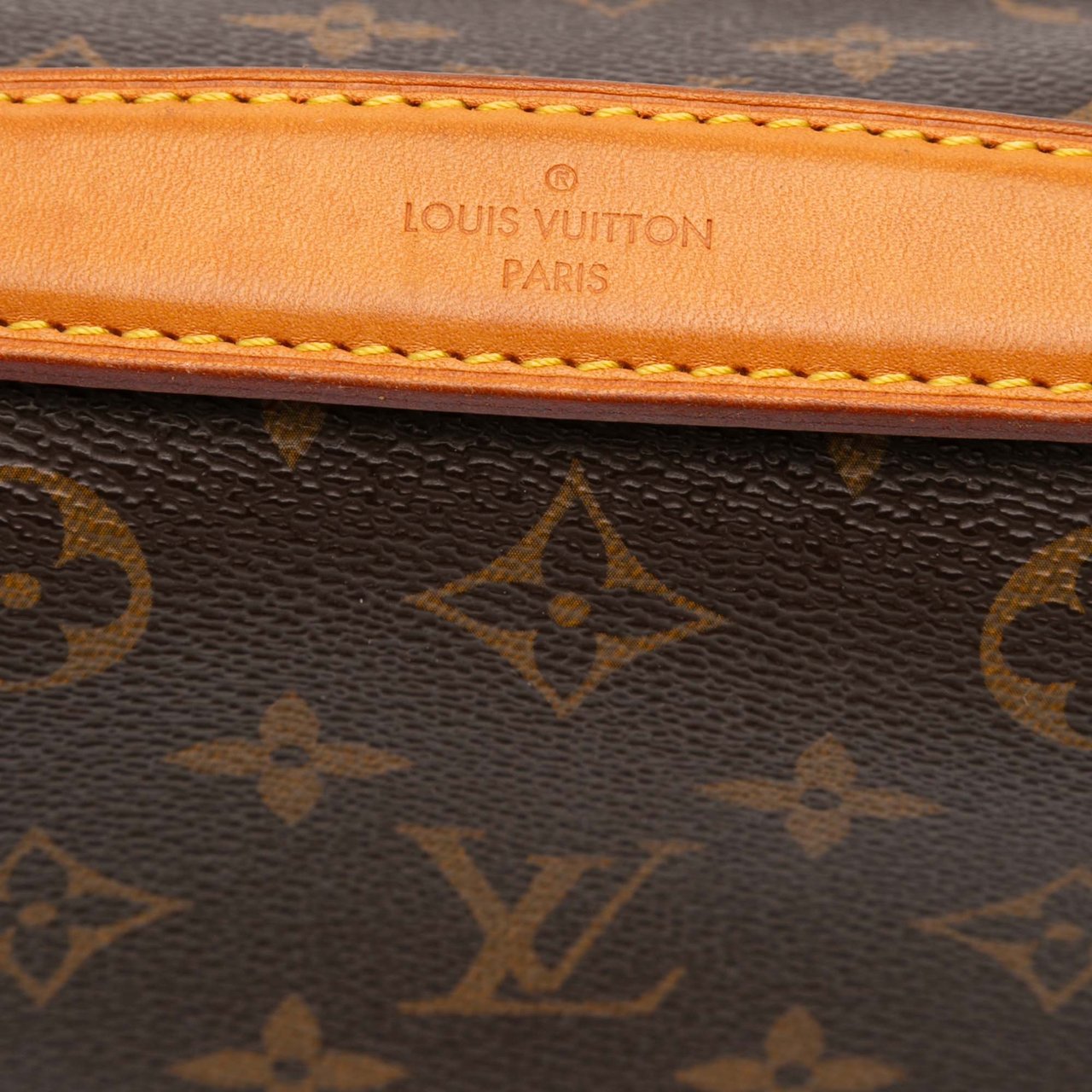 Louis Vuitton Monogram Pochette Metis Bruin