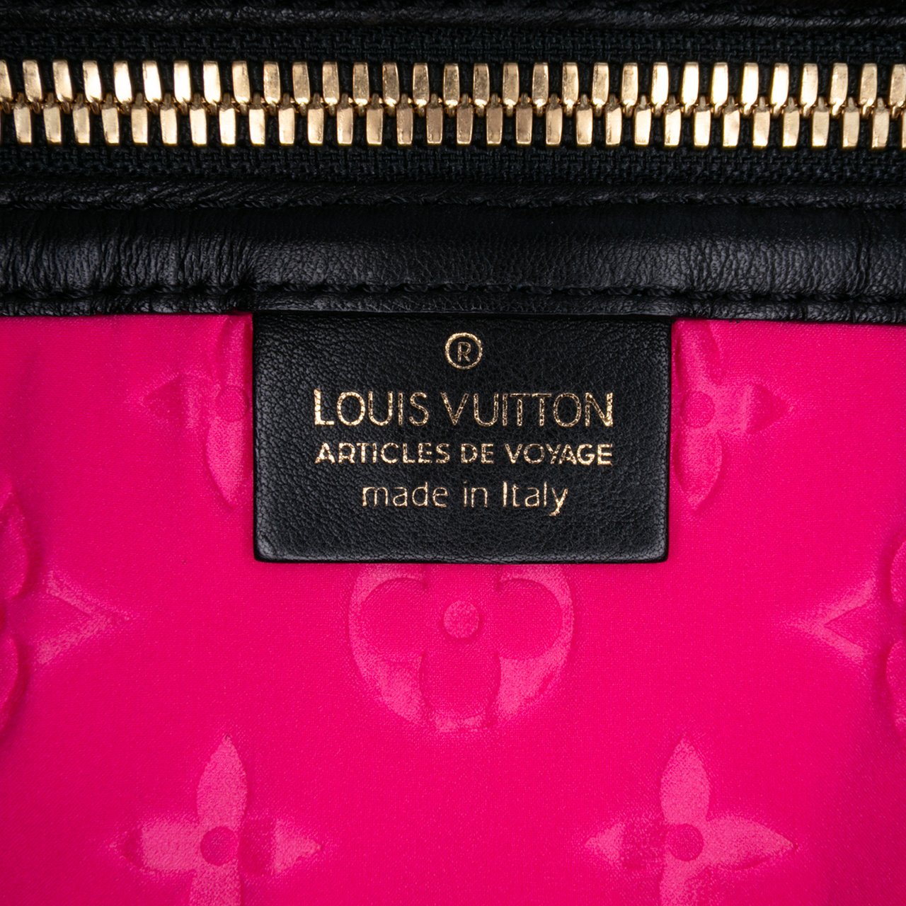 Louis Vuitton Monogram Embossed Neoprene Scuba MM Roze