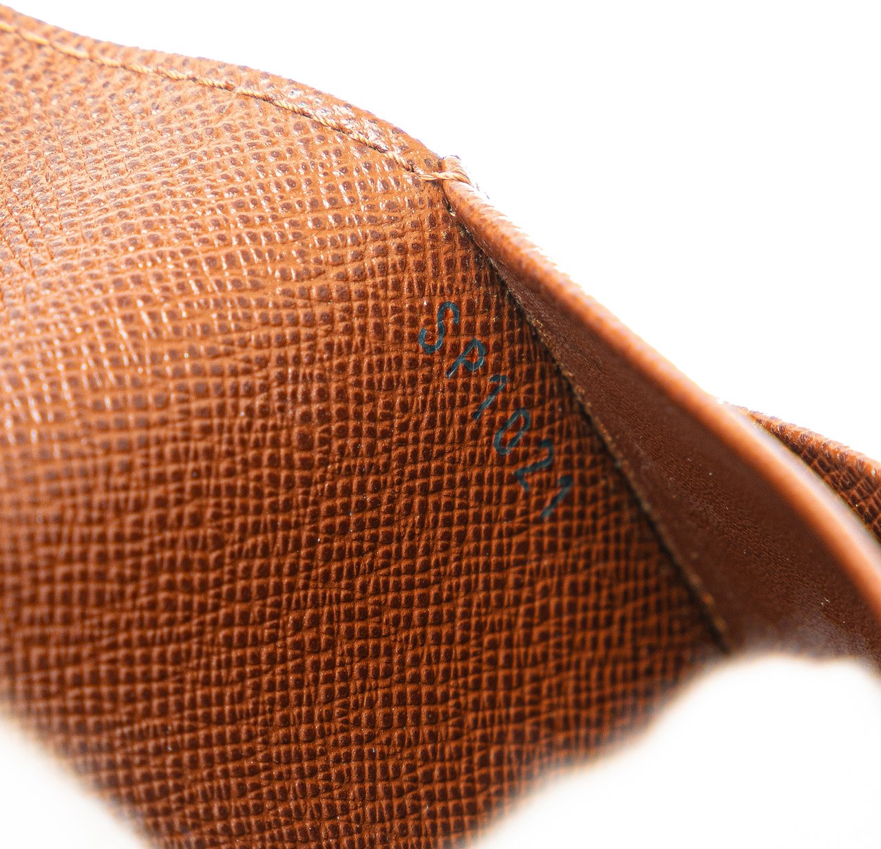 Louis Vuitton Monogram Porte Papier Zipped Wallet Bruin