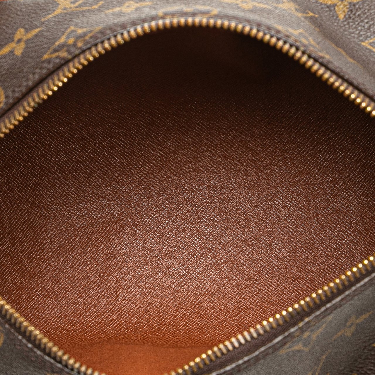 Louis Vuitton Monogram Papillon 26 Bruin