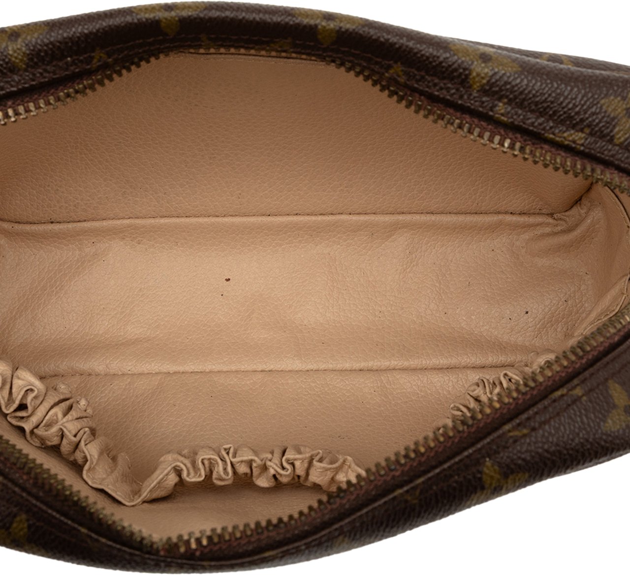 Louis Vuitton Monogram Trousse Toilette 23 Bruin