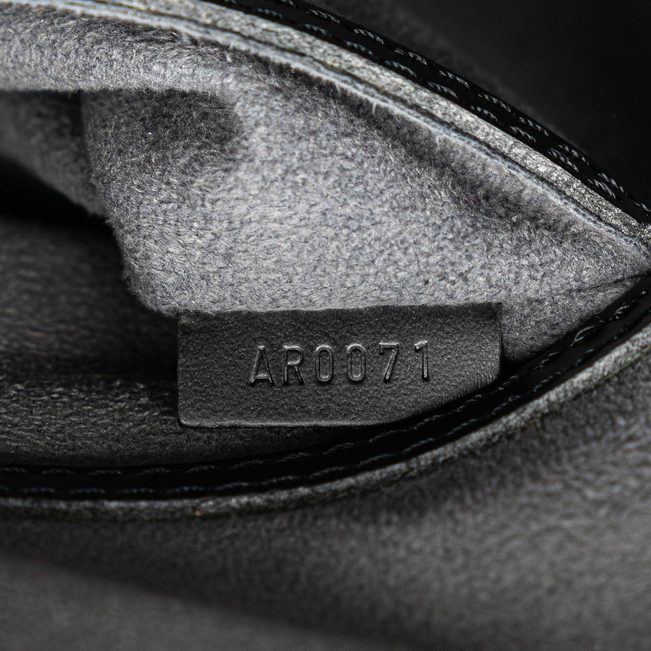 Louis Vuitton Epi Alma PM Zwart