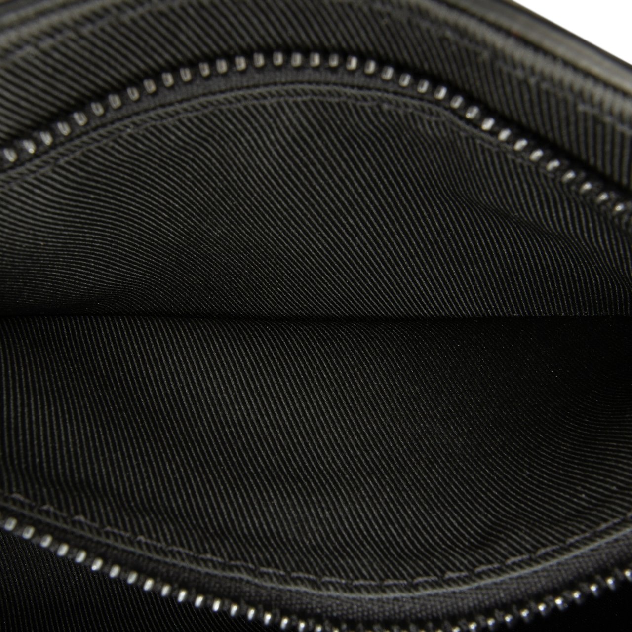 Louis Vuitton Monogram Taurillon Steamer Wearable Wallet Zwart