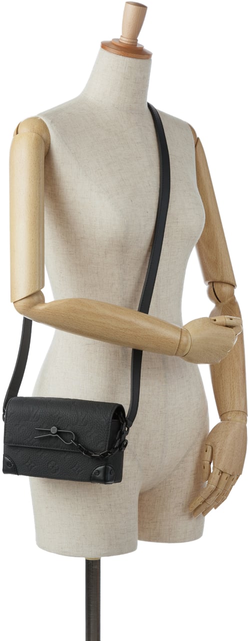 Louis Vuitton Monogram Taurillon Steamer Wearable Wallet Zwart