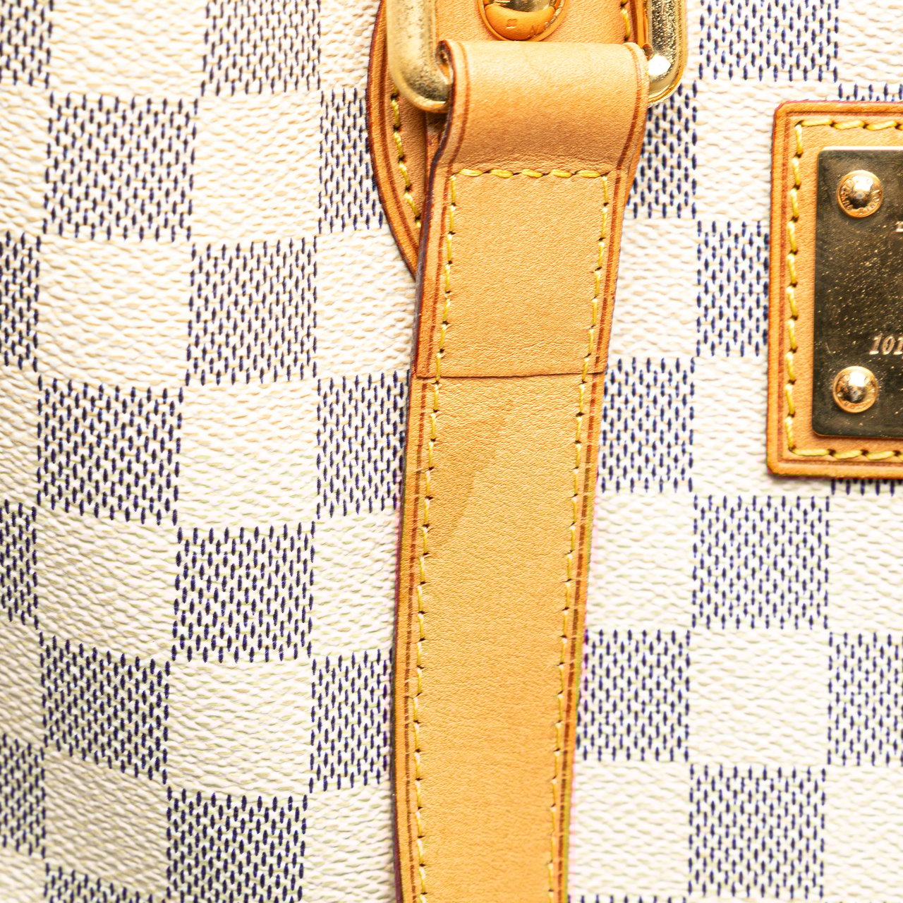 Louis Vuitton Damier Azur Hampstead PM Wit