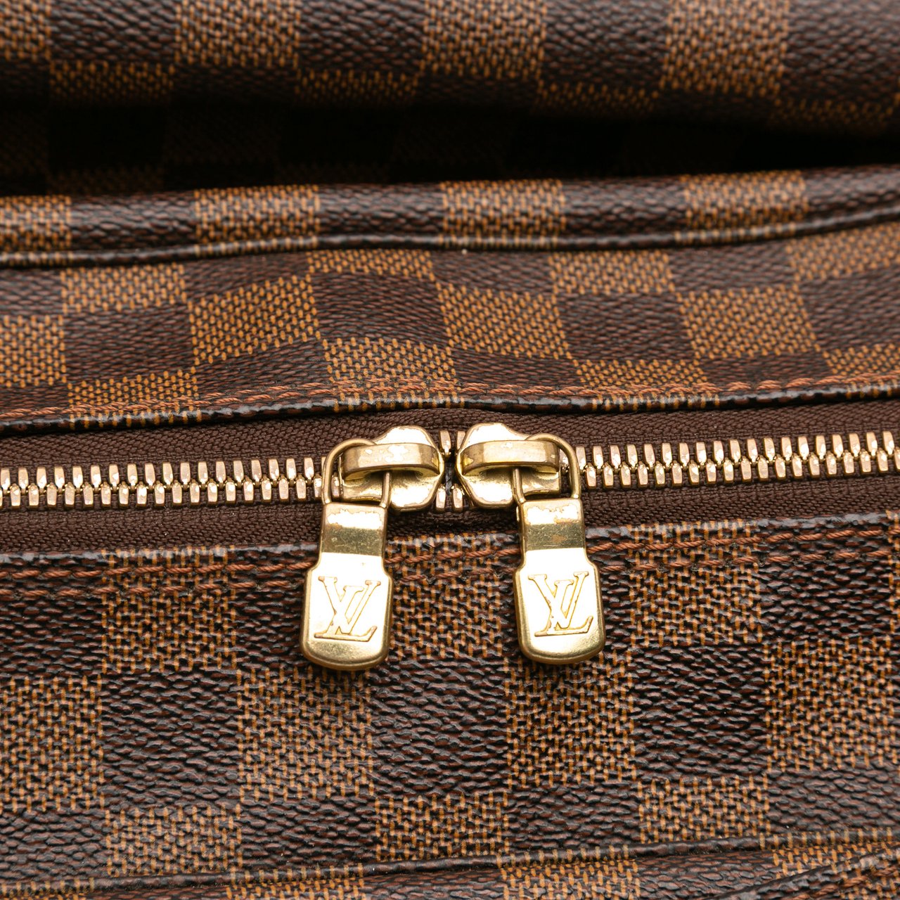 Louis Vuitton Damier Ebene Naviglio Bruin