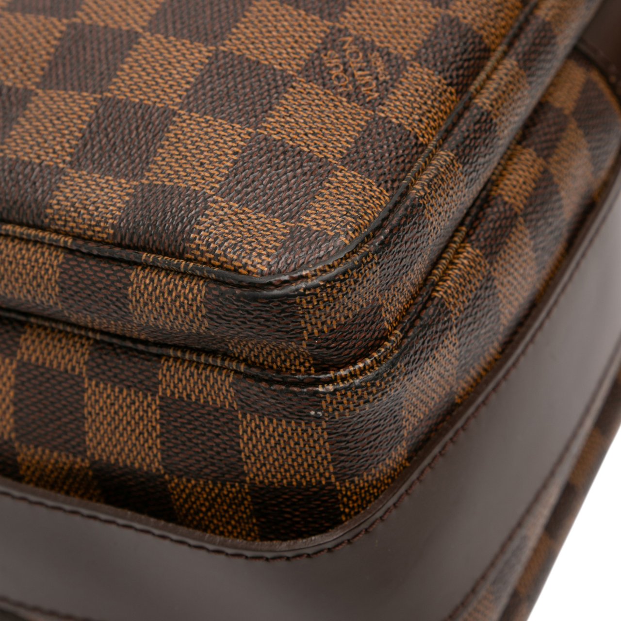 Louis Vuitton Damier Ebene Naviglio Bruin