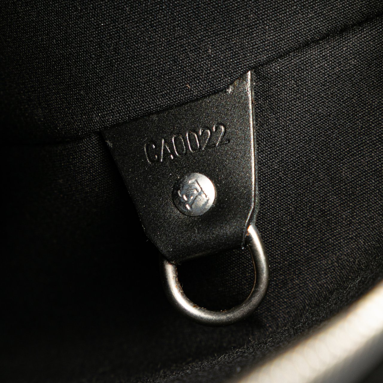Louis Vuitton Monogram Mat Alston Grijs