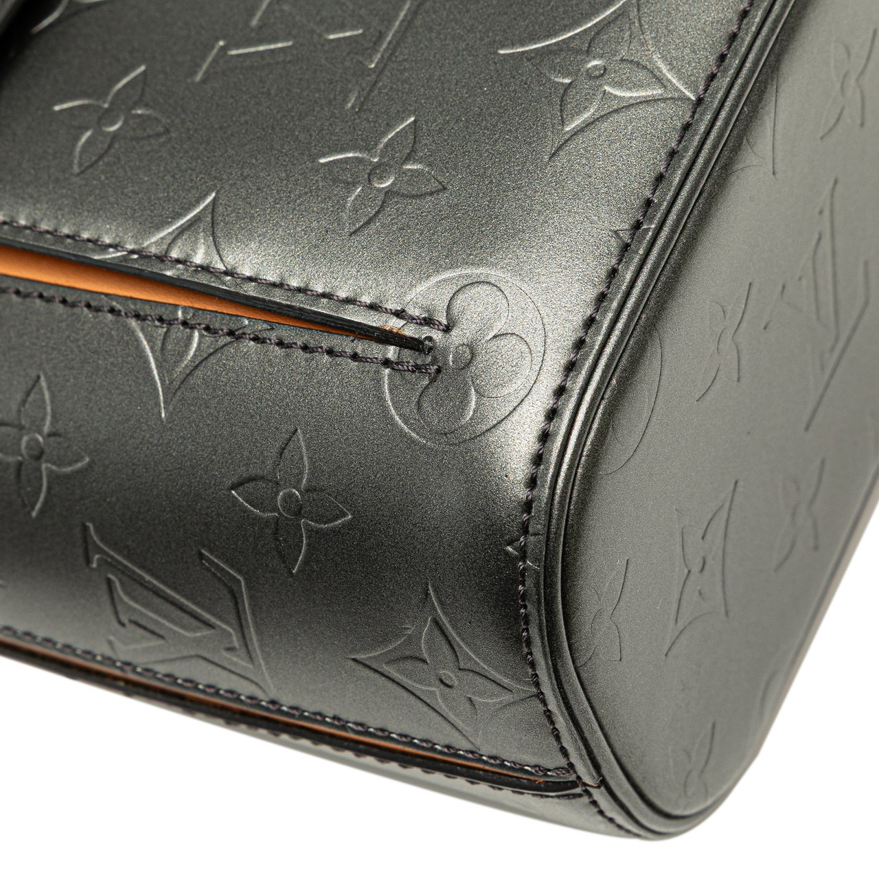 Louis Vuitton Monogram Mat Alston Grijs