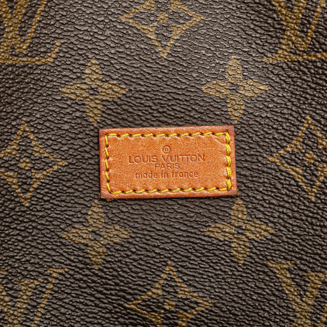 Louis Vuitton Monogram Saumur 30 Bruin