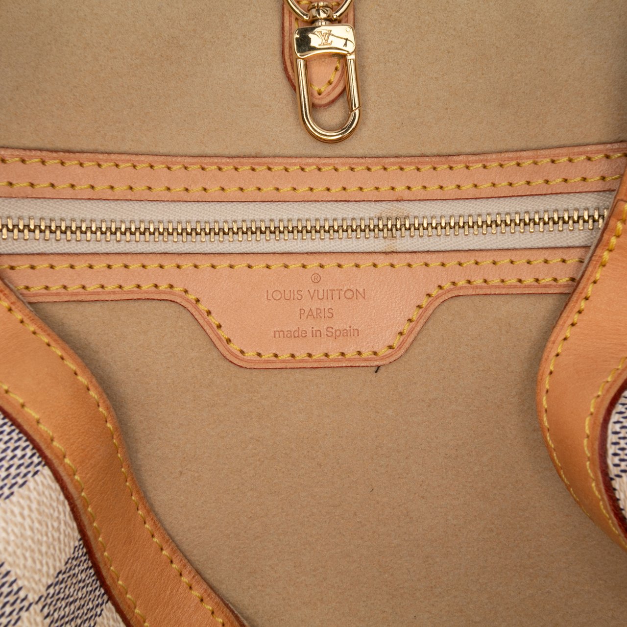 Louis Vuitton Damier Azur Hampstead PM Wit